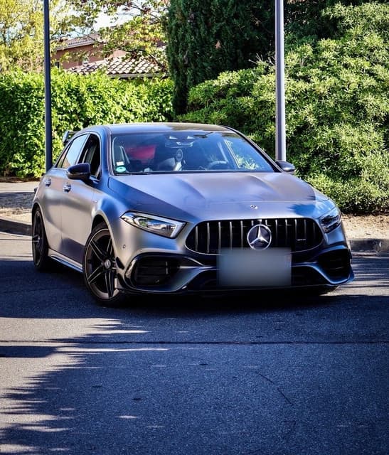 A45 S AMG 灰色